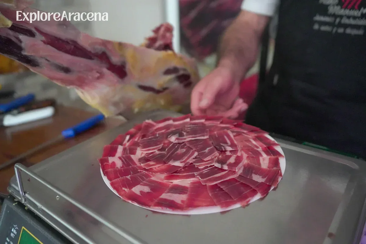 Jamón Ibérico: Por Qué Aracena Produce Uno de los Mejores Jamones de España